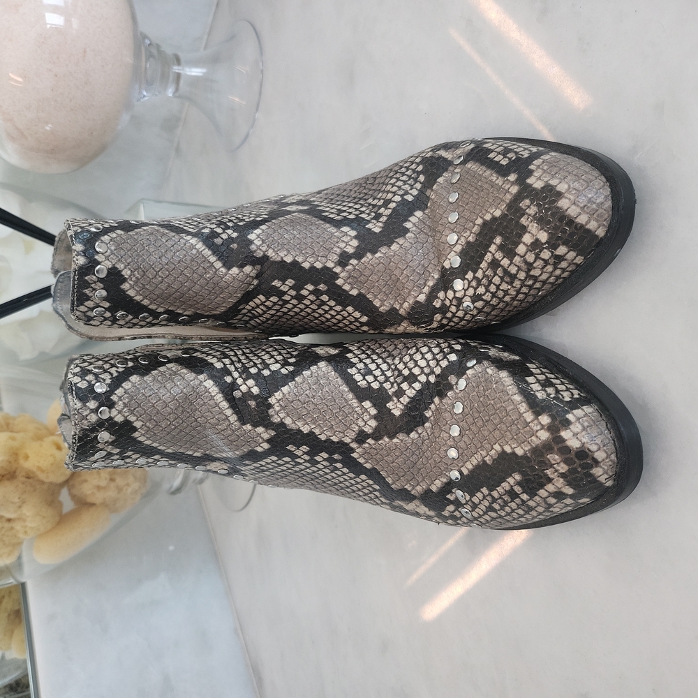 Steve Madden | Snakeskin Booties